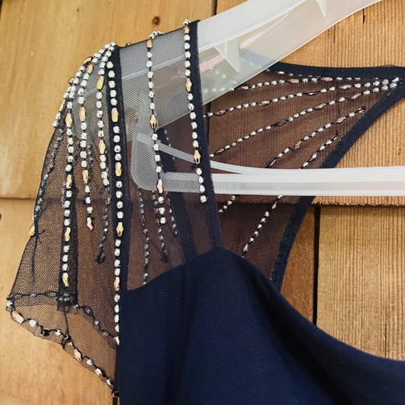 Betsy & Adam Square Neck Short Beaded Sleeve Open Back Gown Navy Dress Size 10 - Picture 8 of 15